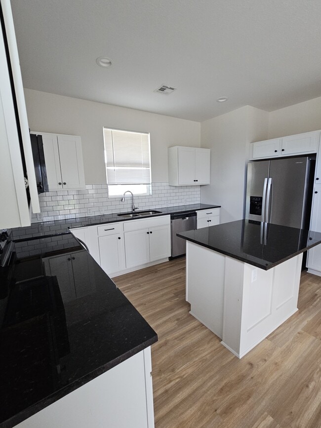 Photo - 1812 E Village Estates Dr