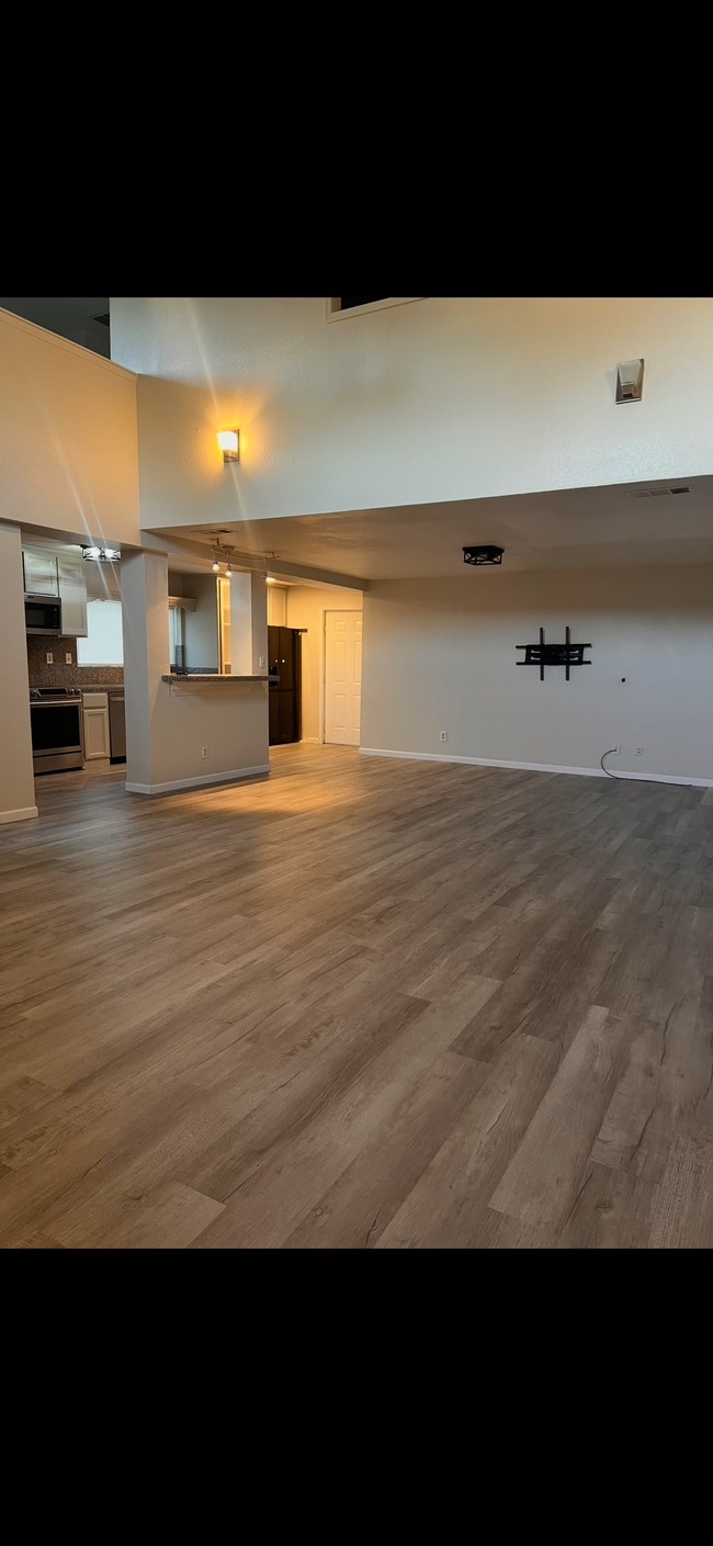 Photo - 1403 E Monte Vista Ave