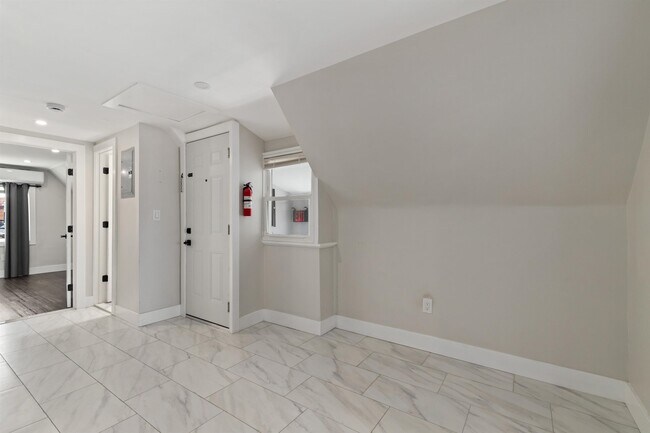 8516 3rd Ave Unit 4