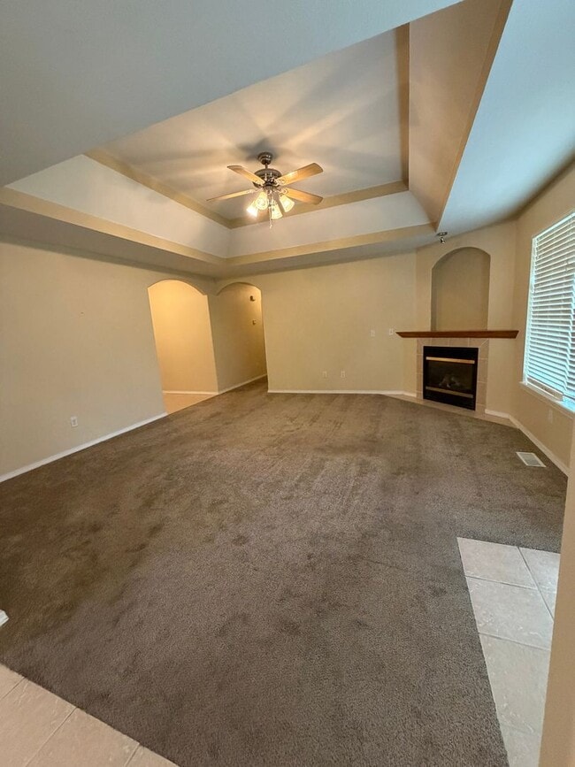 Photo - 985 W Linwood Ave