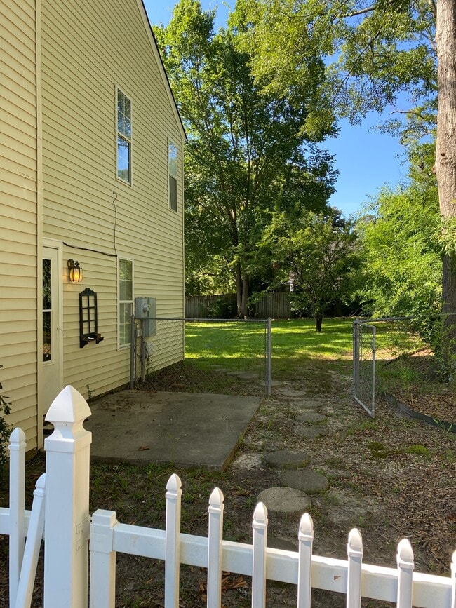 Photo - 208 Standifer Ave