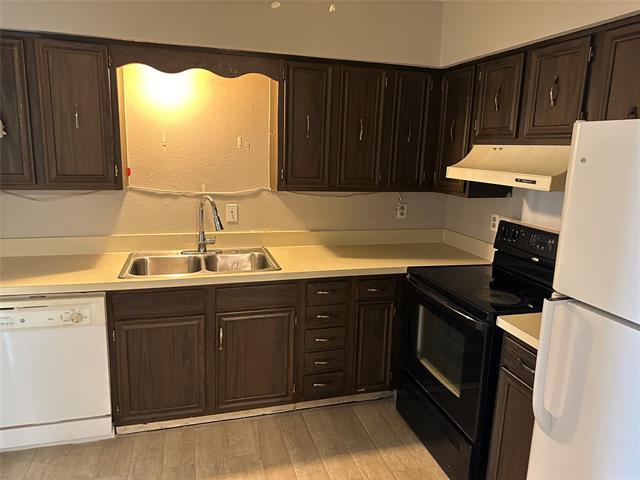 Photo - 3031 Medina St