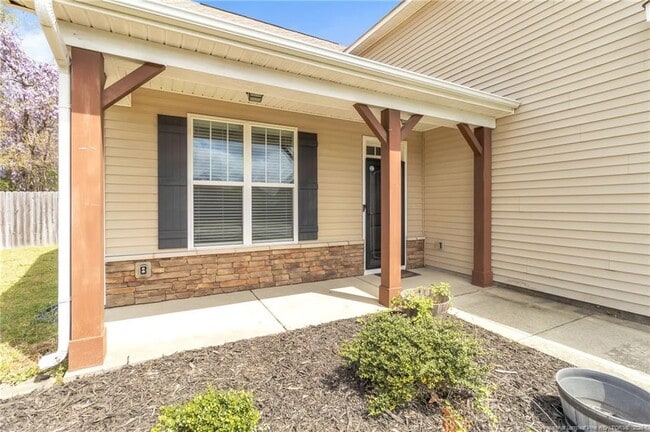 Photo - 127 Ganton Dr