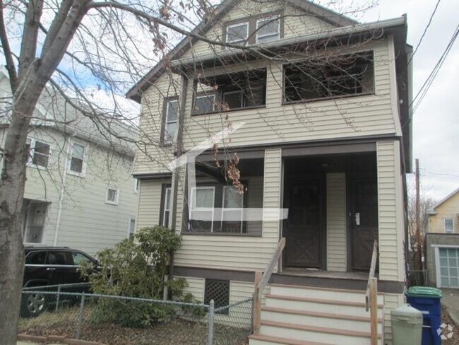 Building Photo - Huge 3 bed in Somerville Rental