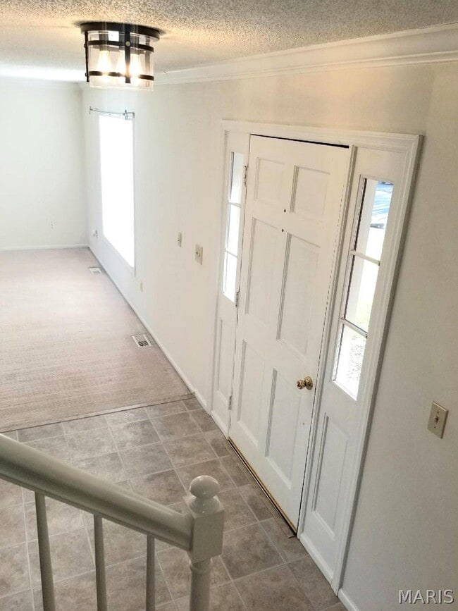 Photo - 77 Atwater Dr