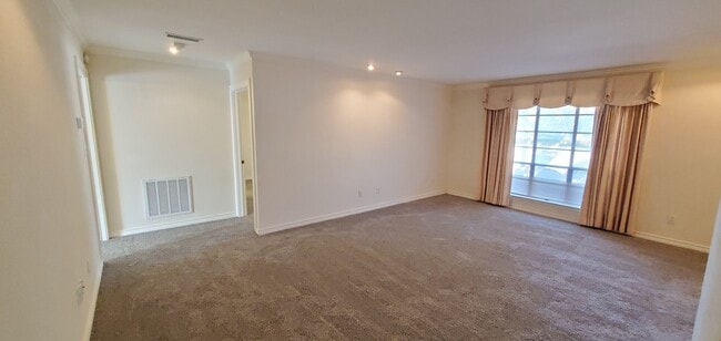 Photo - 10574 High Hollows Dr Unit 1