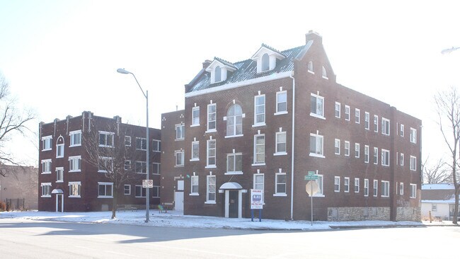 Brushwood Apartments - Brushwood Apartments