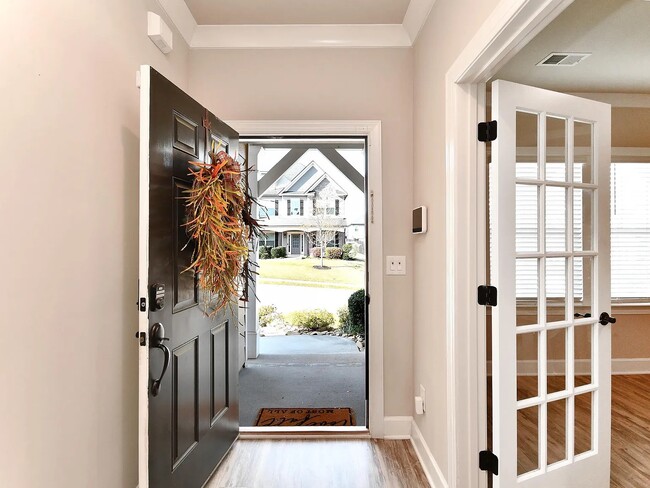 Photo - 30 Winged Bourne Ct