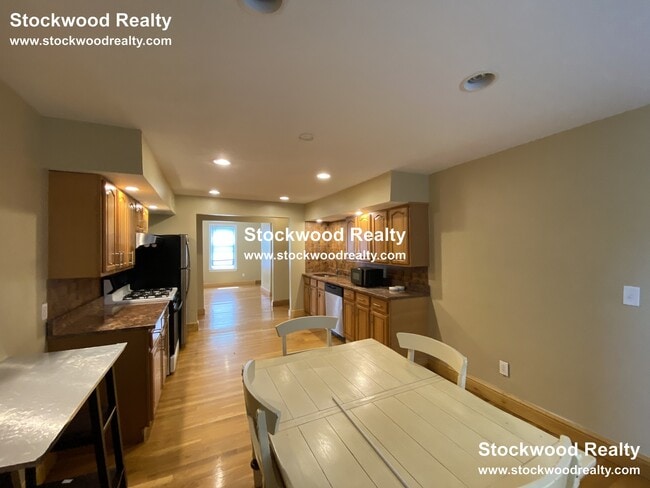 Photo - 38 Mount Vernon St Unit 2