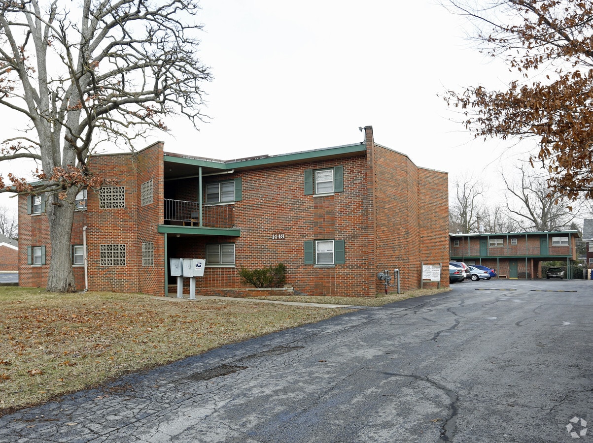 The Oaks of Springfield - The Oaks of Springfield