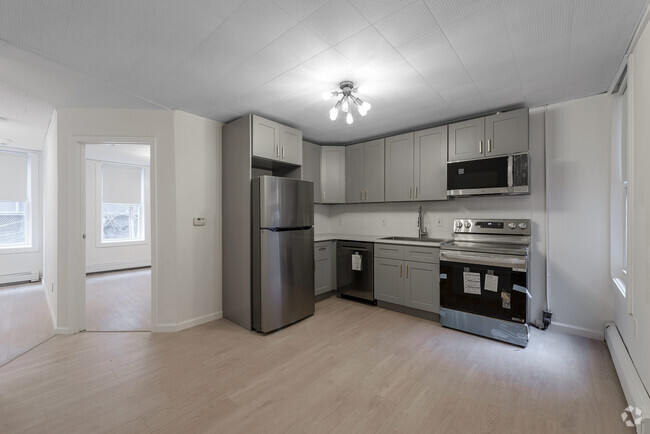 Building Photo - 91 Mineola Blvd Unit # B Rental