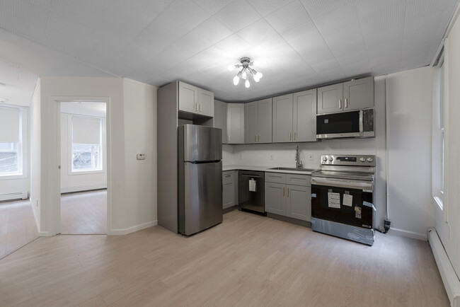 Photo - 91 Mineola Blvd Apartamento Unidad # B