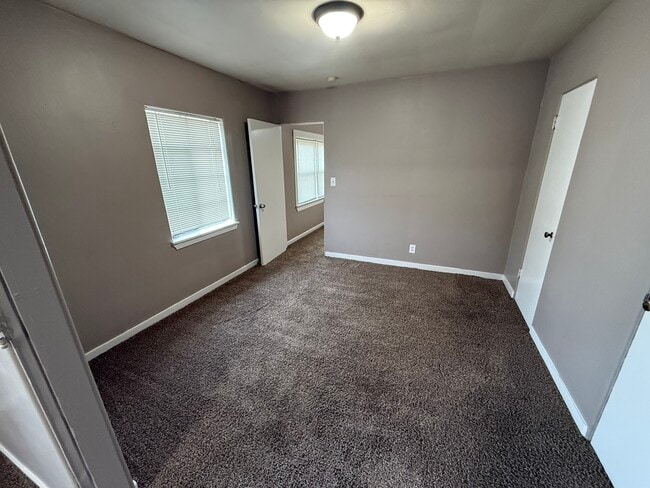 206 Locust St Unit 11