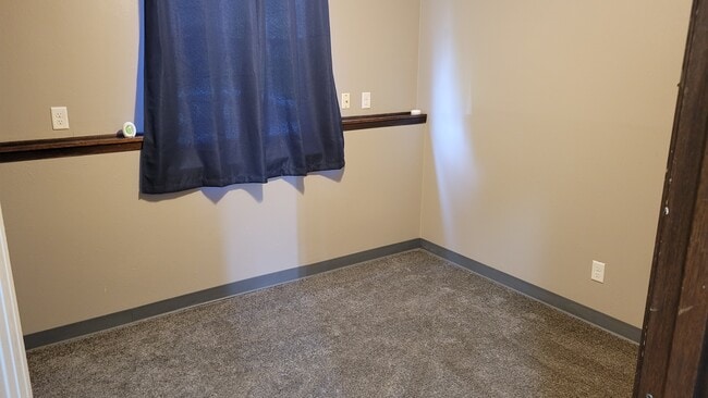 Photo - 304 Plaza Heights Rd Unit 3