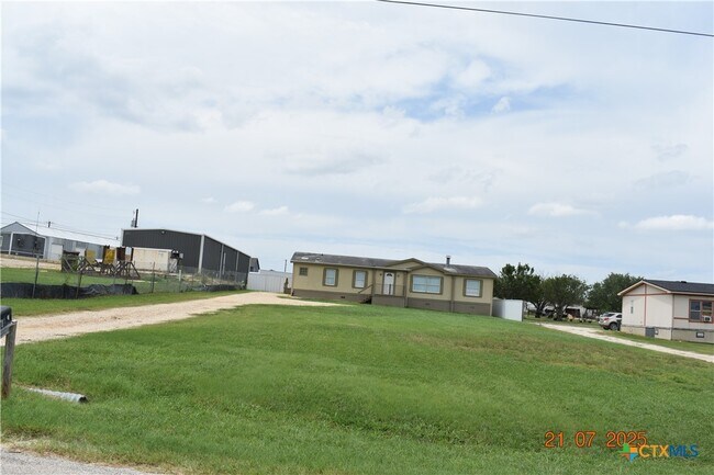 Photo - 167 Lakeside Pass