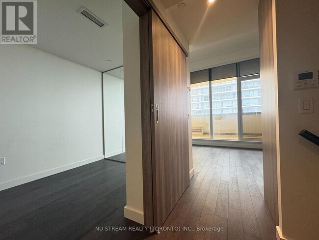 Photo - 95 McMahon Dr