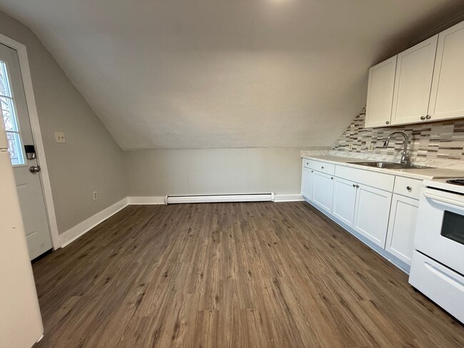 Photo - 92 Orange St Apartment Unit 3