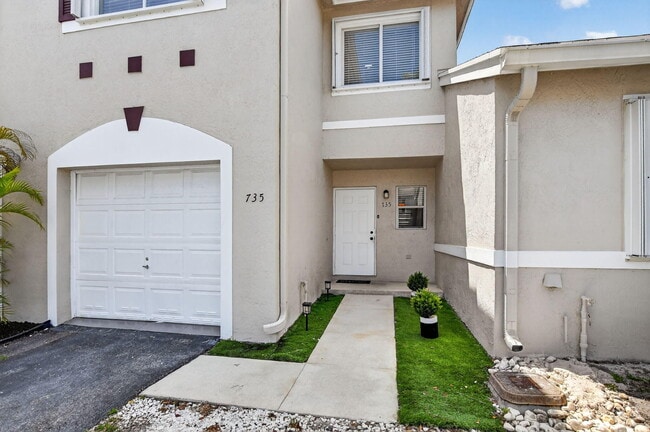 Photo - 735 NW 42nd Pl