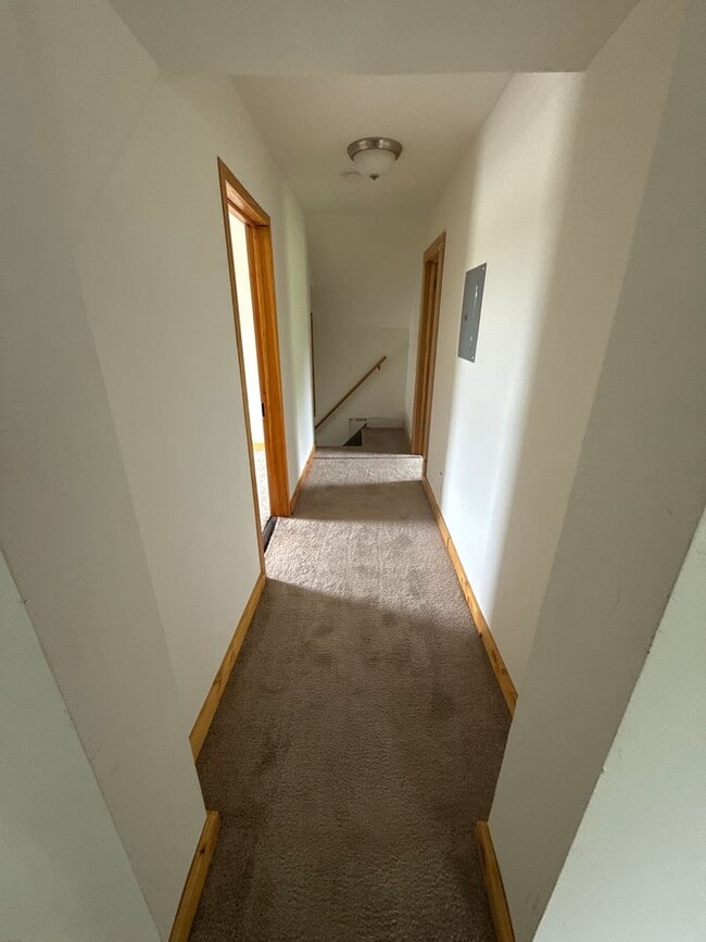 Photo - 209 Main St Unit Upper