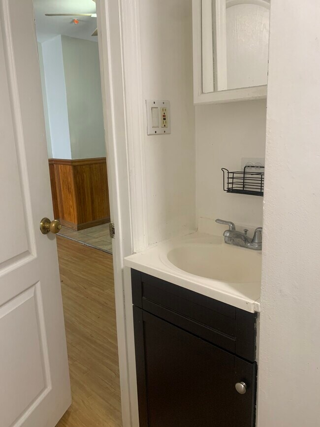 Photo - 256 Hurley St