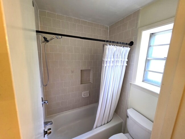 Photo - 363 S Fenwick Rd