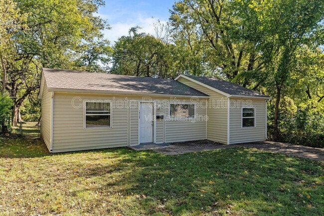 Photo - 10140 Earl Dr