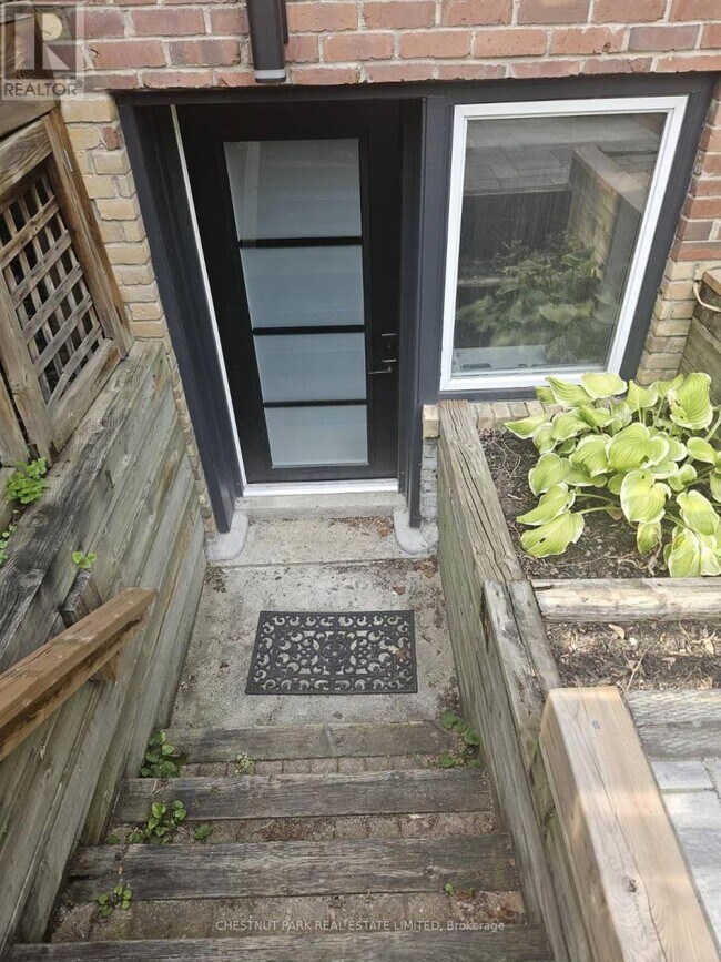 Photo - 10 Wroxeter Ave