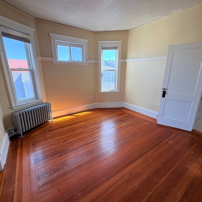 Photo - 46 Armandine St Unit 3