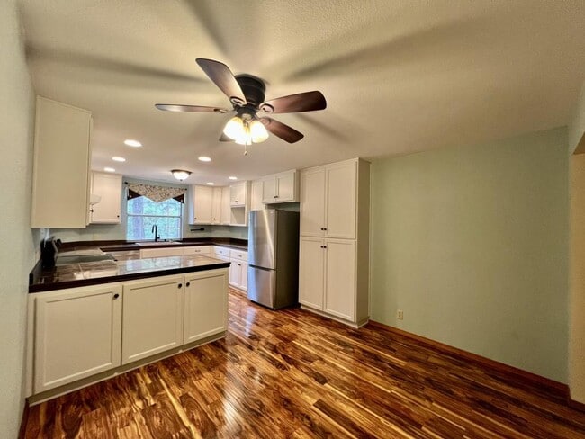 Photo - 481 Abegg Rd
