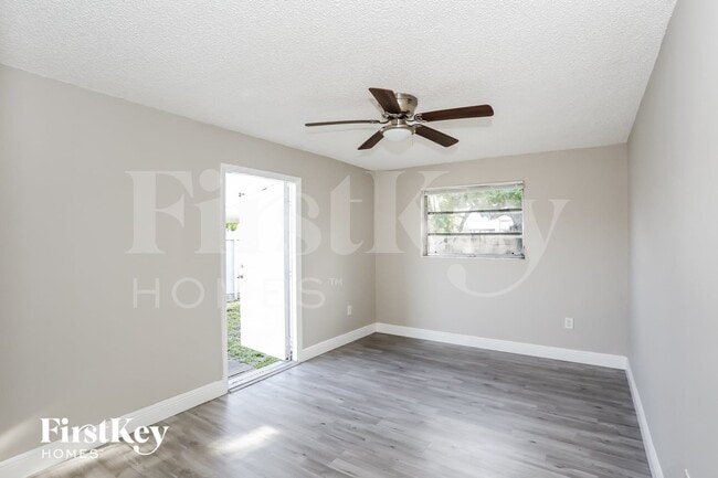 Photo - 19424 NW 48th Ave