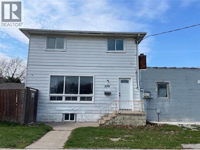 Photo - 1095 Partington Ave