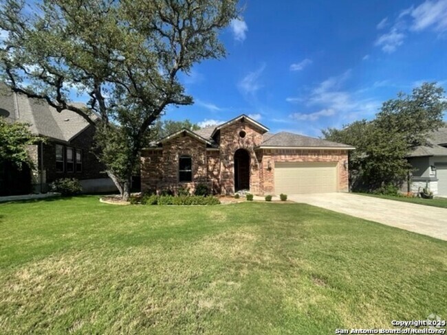 Building Photo - Elegant One-Story Retreat in Gated Fair Oa... Rental