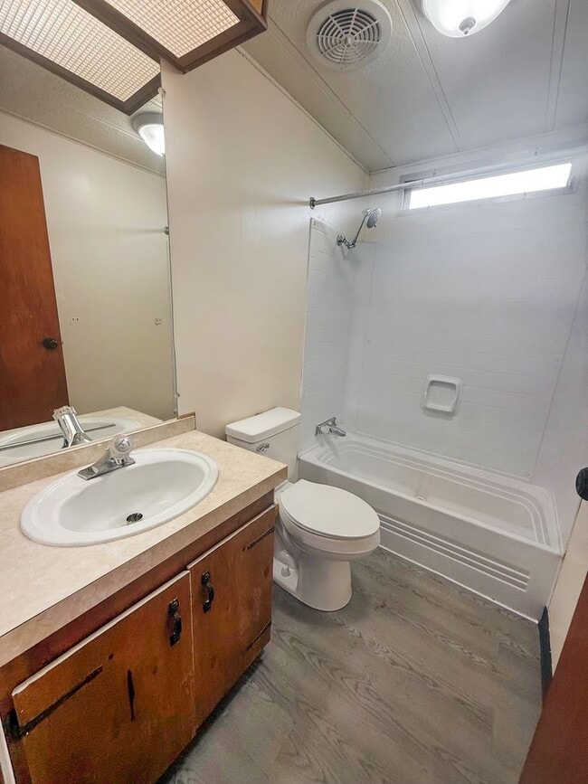 Photo - Cozy 2 Bed, 2 Bath Manufactured Home