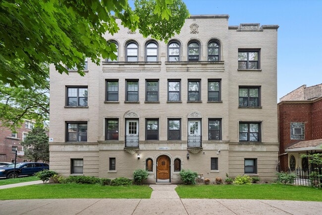 Building Photo - 6300 N Rockwell St Unit ADX