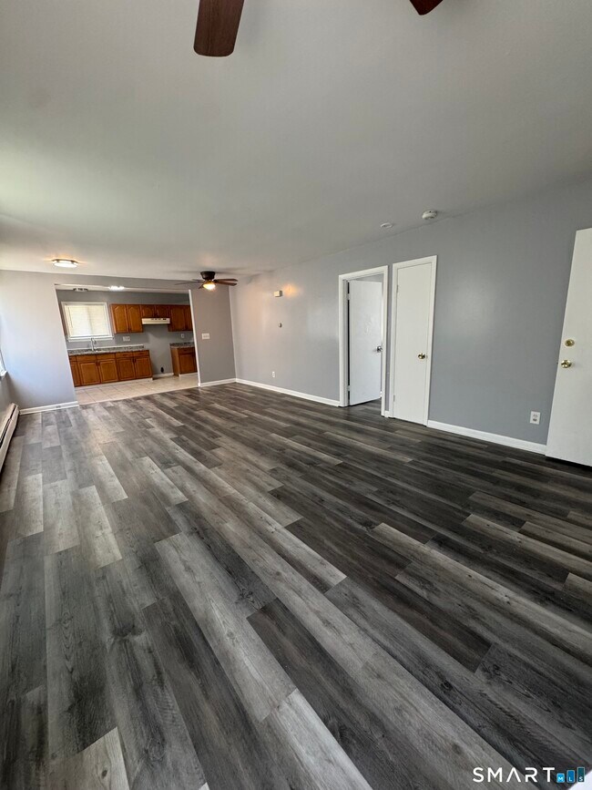 Photo - 32 Platt St Unit 1