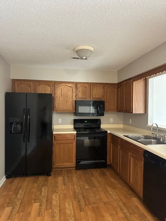 Photo - Powell - Move-in ready! 2 bedroom, 2 bath, 1-level, condo with a 1-car garage - Kenna Stephens (8...