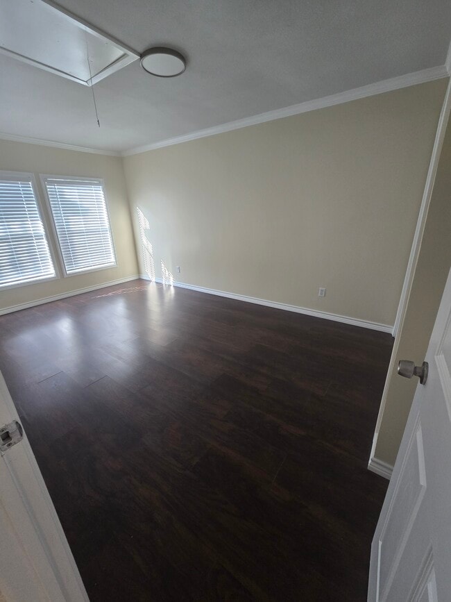 Photo - 207 Preston St