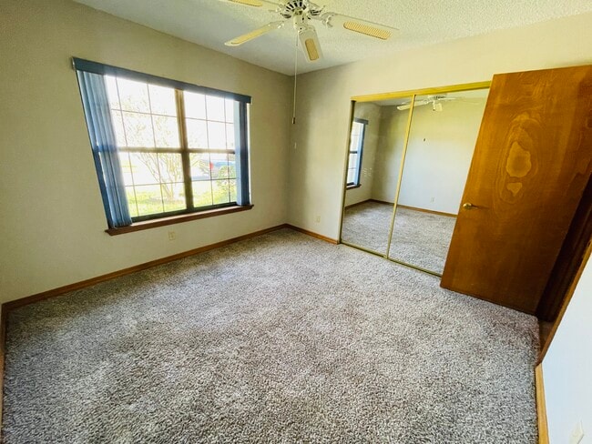 Photo - 1113 Oak Forest Cir