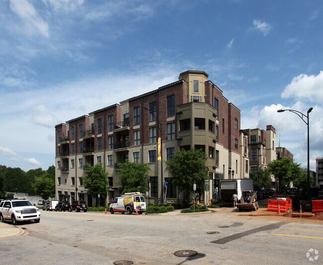 Primary Photo - 408 River St