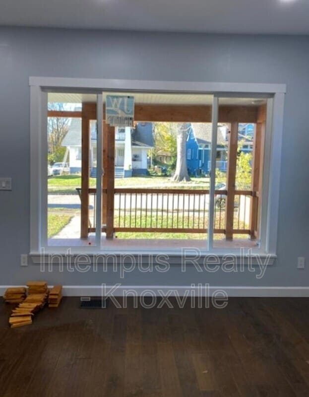 Photo - 2308 E 5th Ave