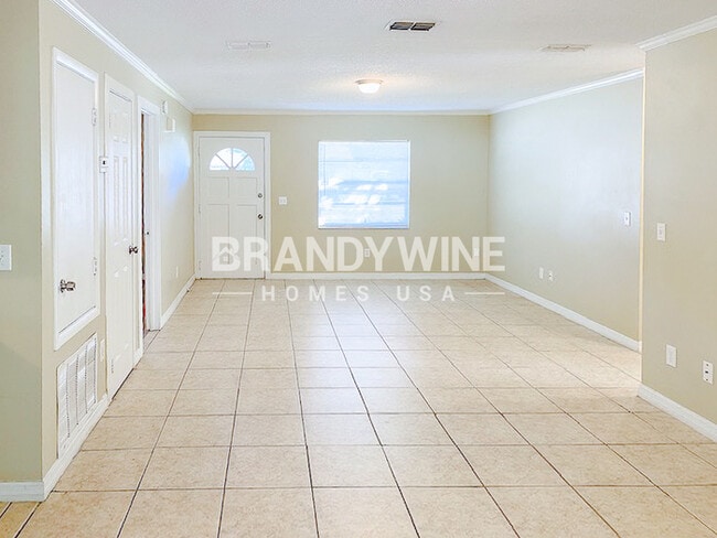 Photo - 428 Aural Ln