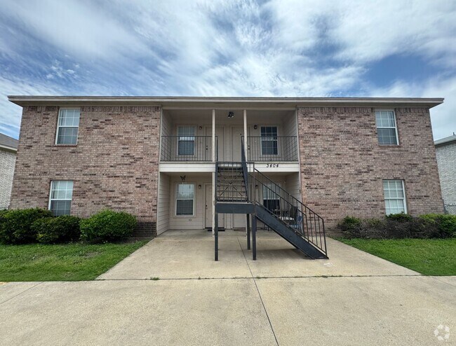 Building Photo - 3404 Zephyr Rd Unit A Rental