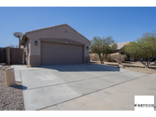 Gorgeous 3/2 Goodyear House with Private P... - Gorgeous 3/2 Goodyear House with Private P...