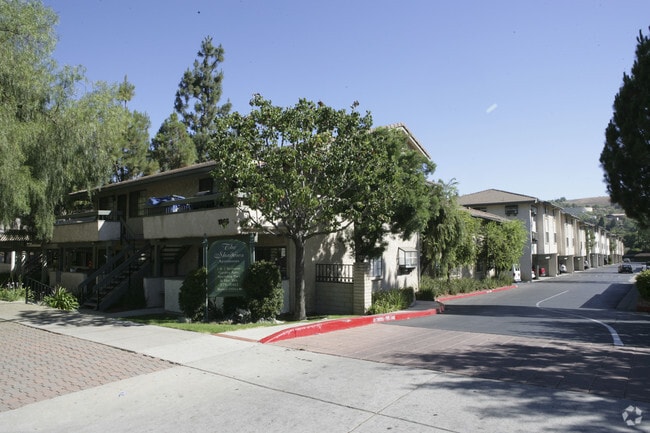 Photo - Shadows Apartments