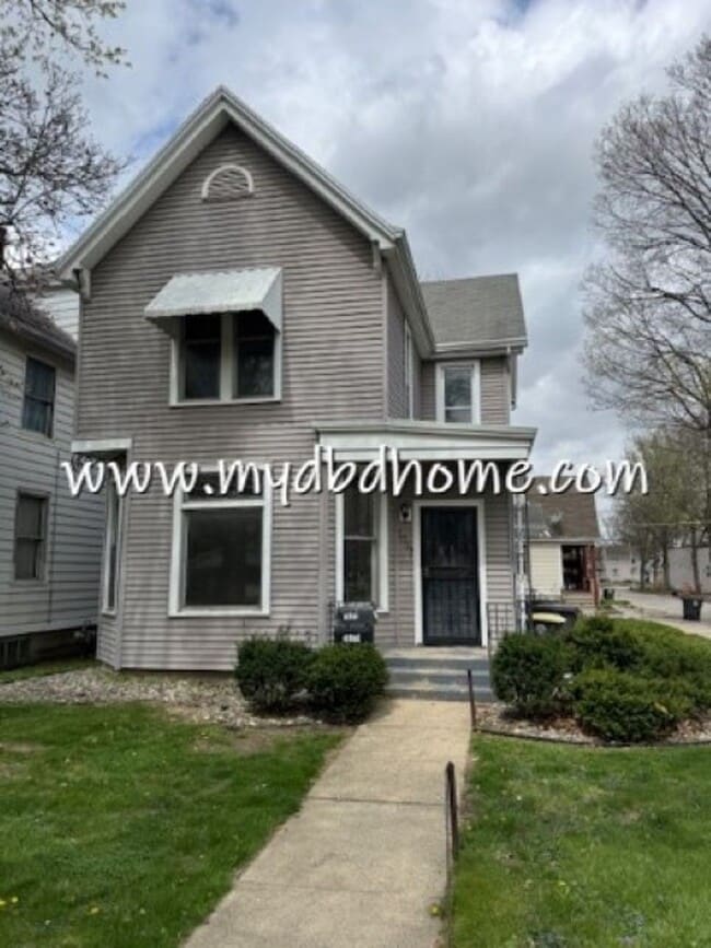 Building Photo - 1037 Lake Ave Unit 1