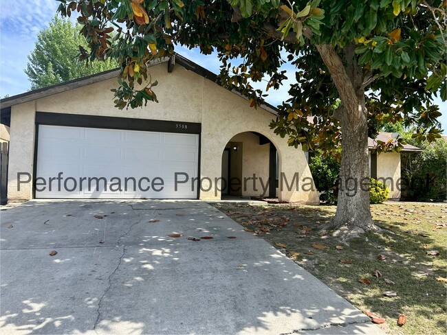 Newly Remodeled 4 Bed/2 Bath SW Bakersfiel... - Newly Remodeled 4 Bed/2 Bath SW Bakersfiel... Casa