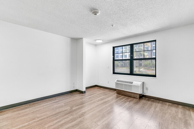 Photo - 1031 N Link Apartamentos