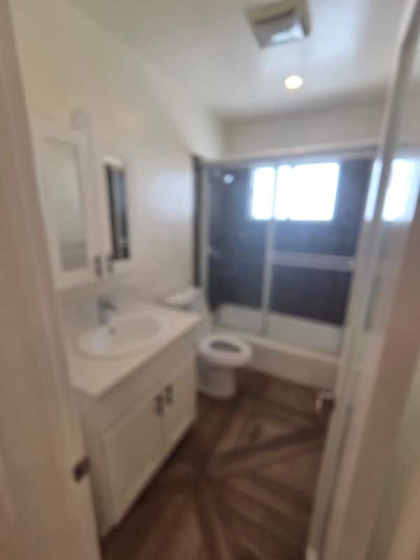 Photo - 5950 Carlton Way Unidad 8