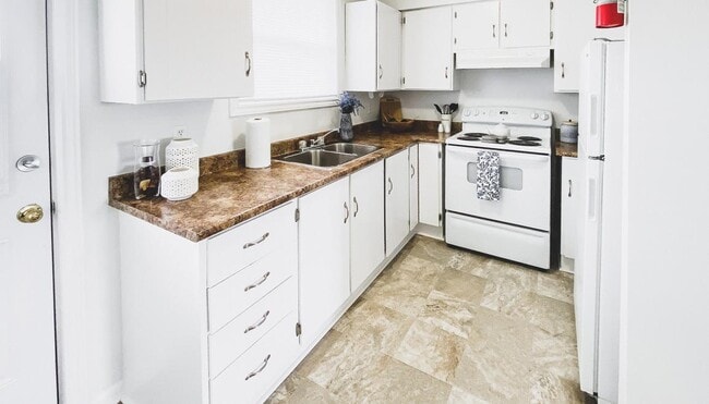 Photo - Blackshire Court