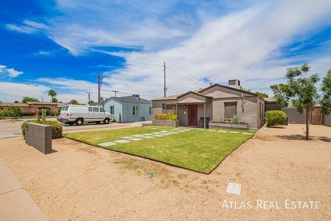 Photo - 224 W Montecito Ave